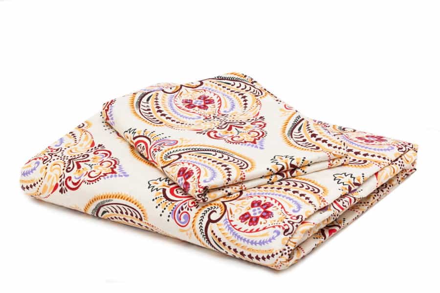 Bed sheet King Size Allover Paisley Print With Pillow Covers - Balooworld