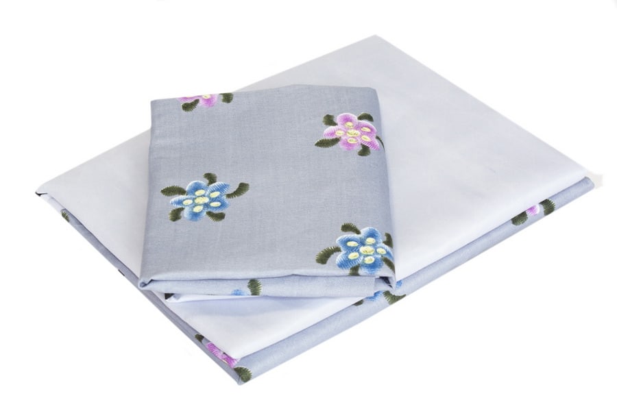 Bed Sheet Queen Size Flower And Stripe Print With Pillow Covers Balooworld