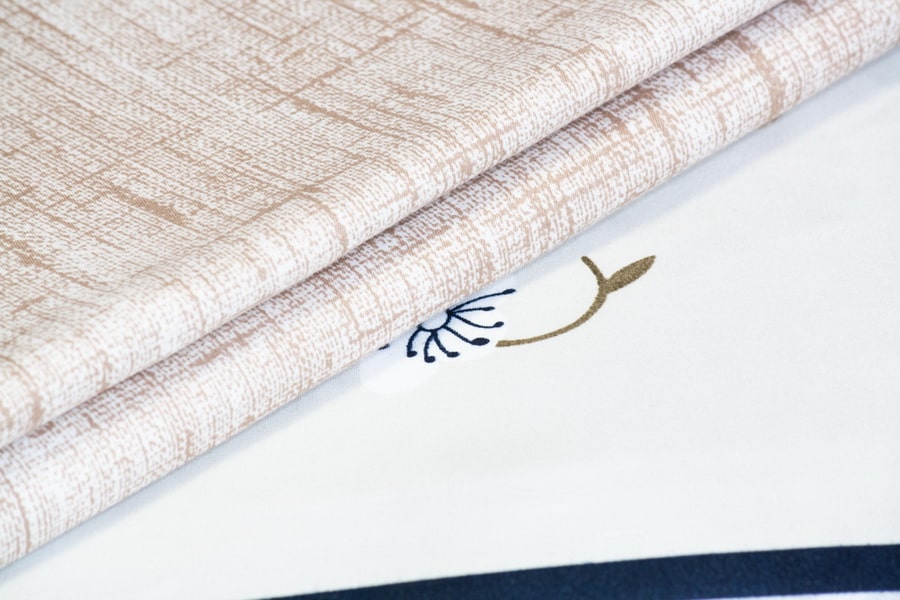 Bed Sheet Queen Size Bold Stripes & Plant Print Material - Balooworld