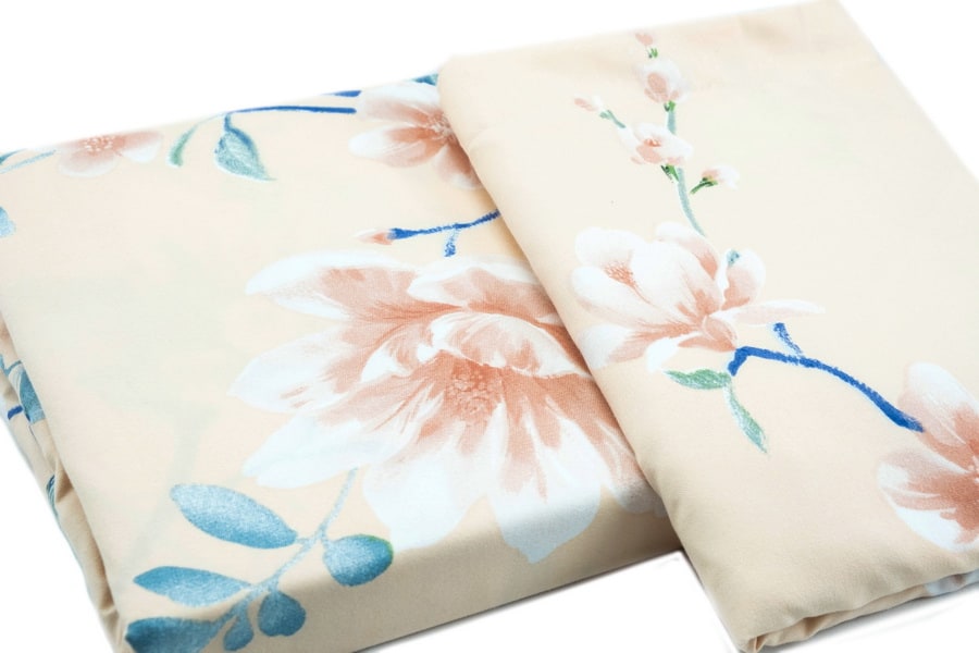 Bed sheet King Size Allover Floral Pattern With Pillow Covers Material - Balooworld