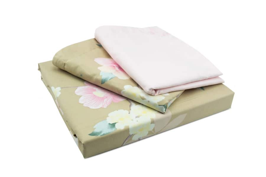 Bed Sheet Queen Size Pink Flower Overlay Print With Pillow Covers - Balooworld