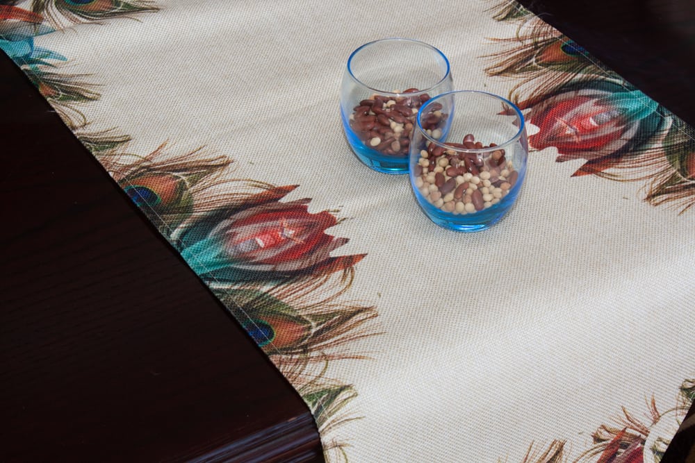 Table Runner Large Size Peacock Feather On Jute Material - Balooworld