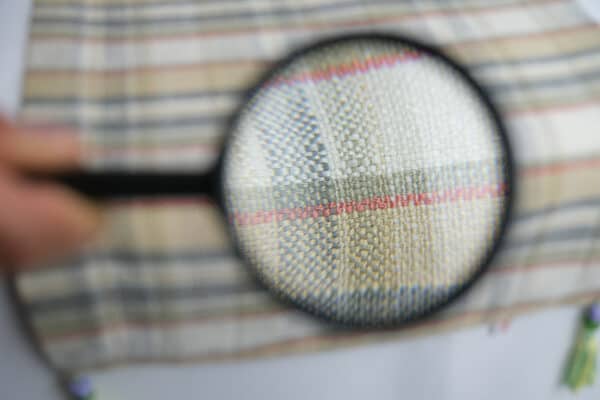 table-runner-medium-size-beige-plaid-pattern-square-ends-balooworld-material