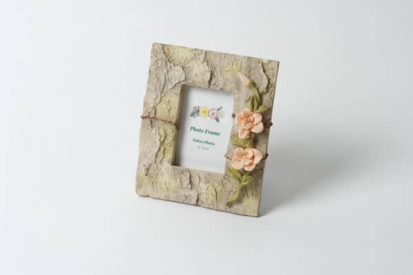 yellow-flower-on-ceramic-frame-balooworld-decoration