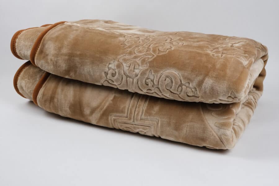 BalooWorld Solid color mink blanket queen size